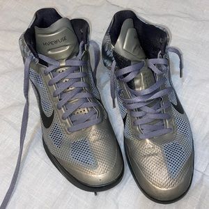 Nike. Mens tennis shoes. Size 12